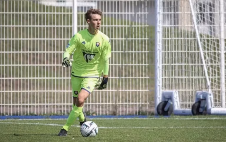 Florian Petitdemange : treize ans de passion au service des jeunes talents du football à Livarot-Pays-d’Auge